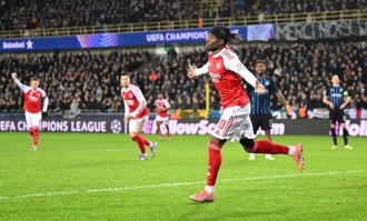 3-0，6连胜！瓜迪奥拉弟子神了，51%控球狂轰20脚，双线霸榜，冲击冠军