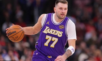 东契奇46+11詹姆斯24分 湖人大胜公牛